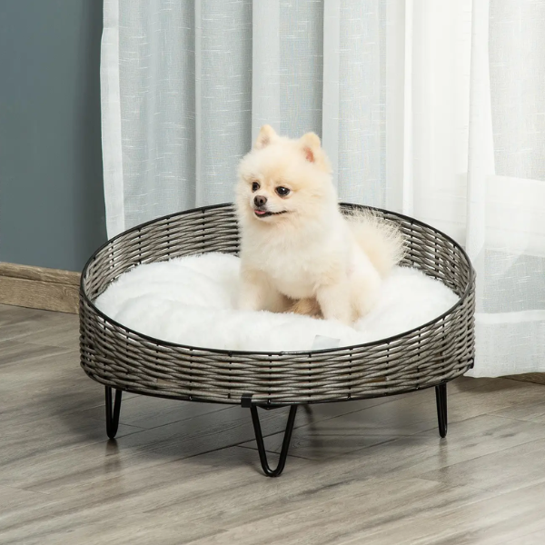 cuccia per cani in rattan con cuscino