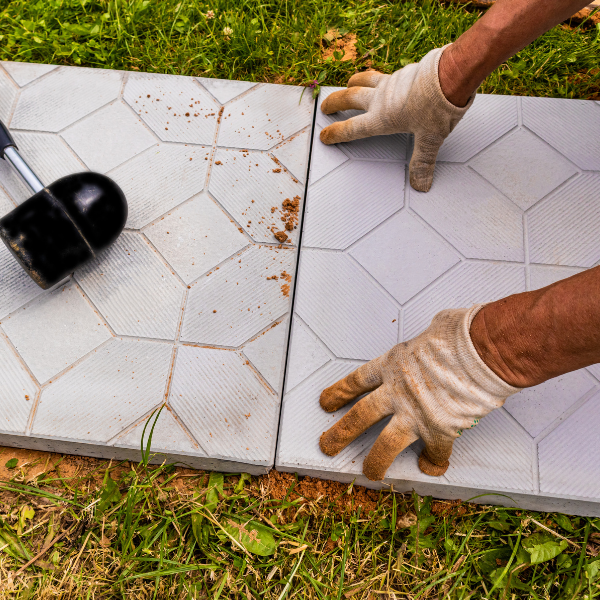 Piastrelle bianche per giardino